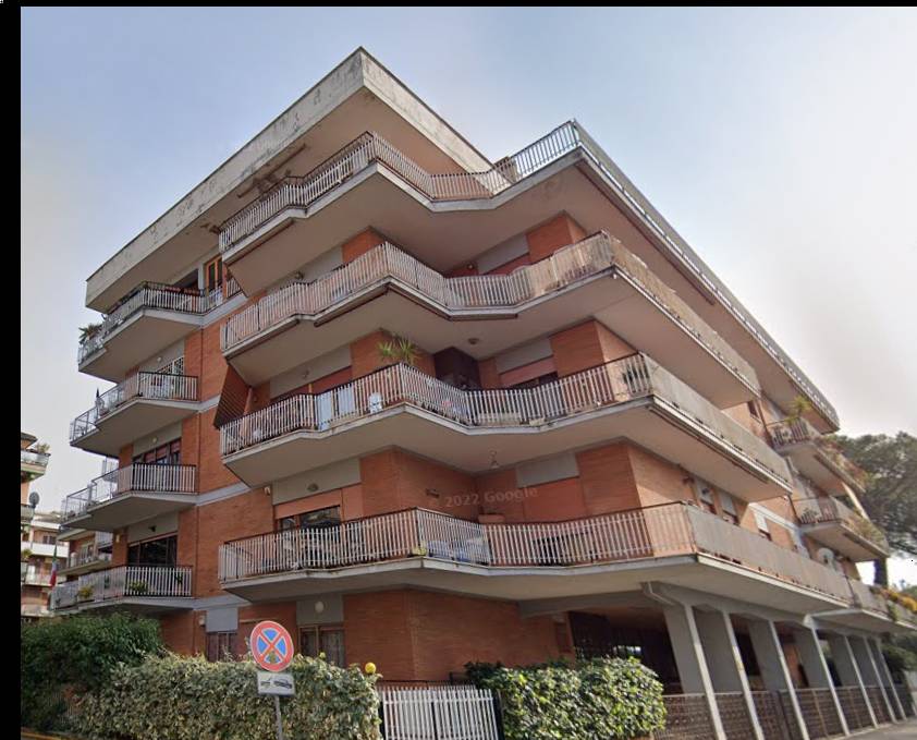 appartamento in vendita a Roma in zona Appio Claudio