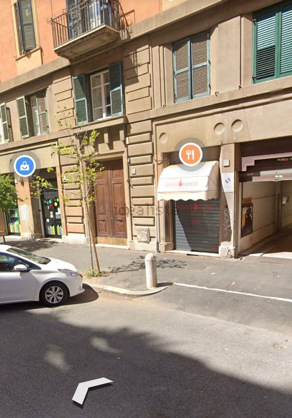 locale commerciale in vendita a Roma