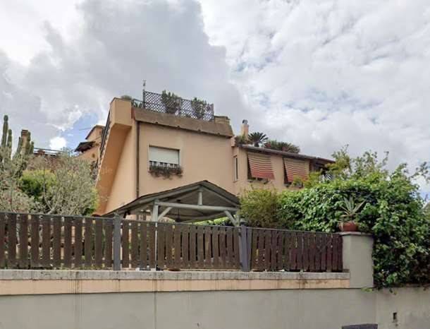 appartamento in vendita a Roma in zona Acilia