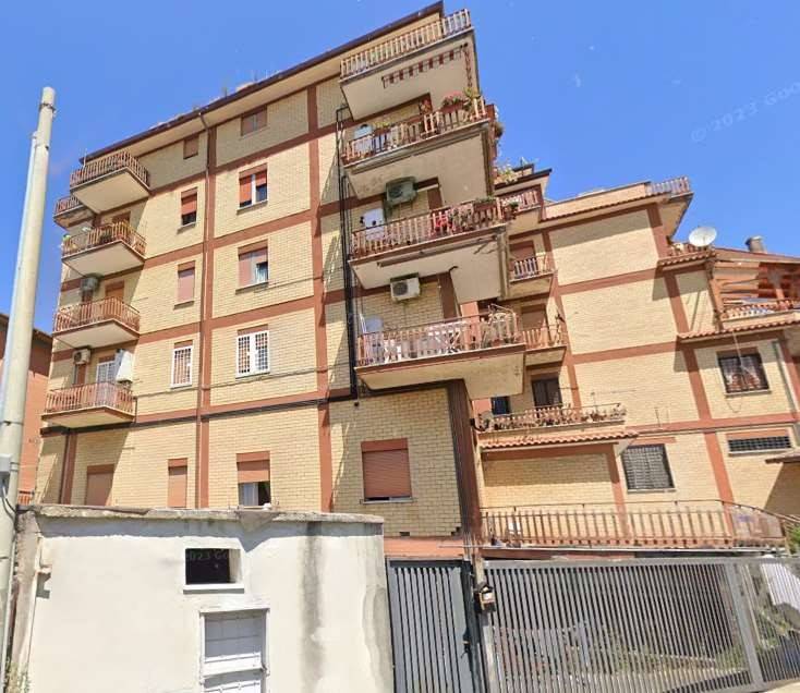 appartamento in vendita a Roma in zona Finocchio