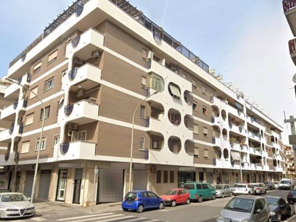appartamento in vendita a Roma in zona Ostia