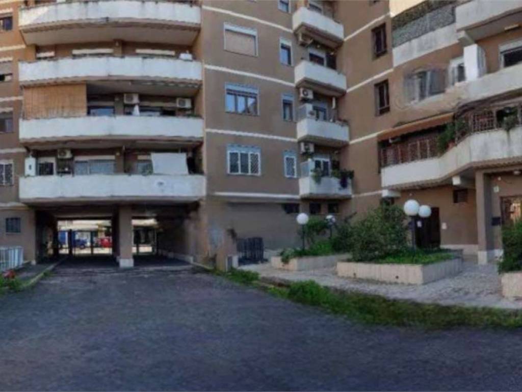 appartamento in vendita a Roma in zona Ponte Mammolo