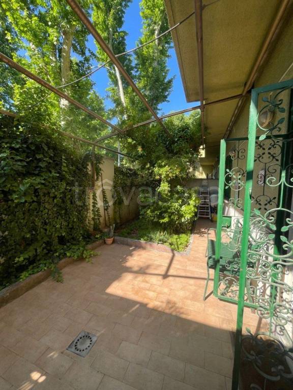 appartamento in vendita a Roma in zona Ostiense