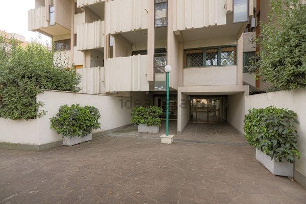appartamento in vendita a Roma in zona Giuliano Dalmata