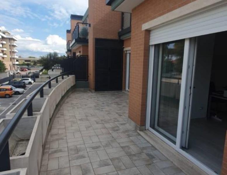 appartamento in vendita a Roma in zona Dragona/Bagnoletto