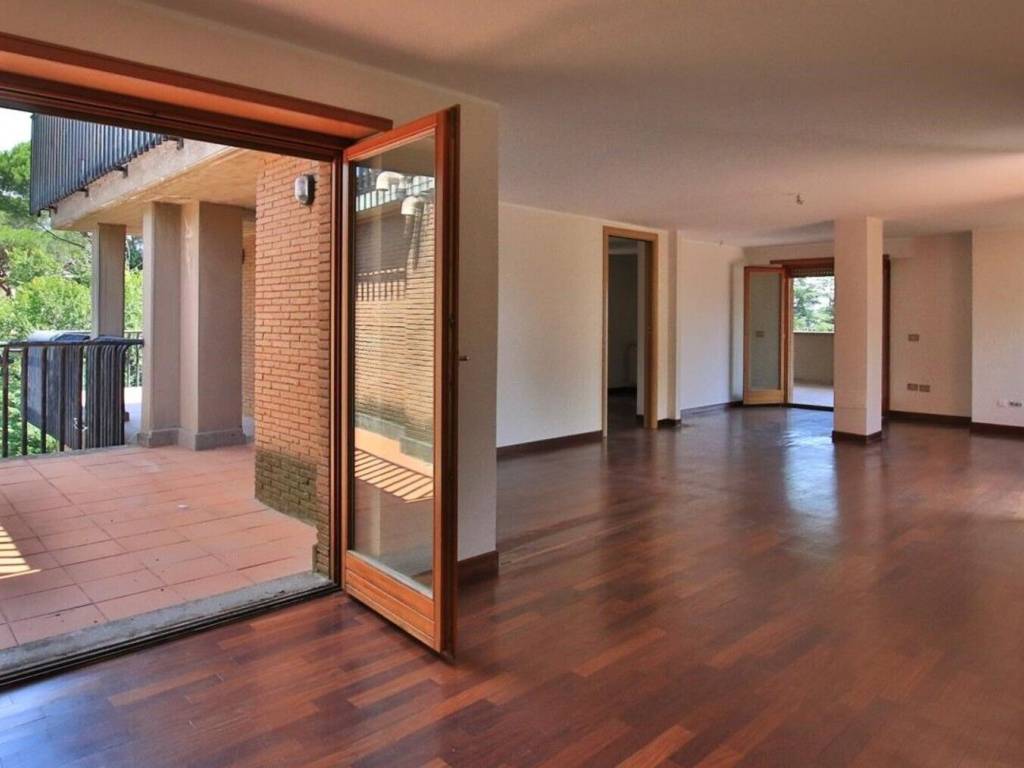 appartamento in vendita a Roma in zona Tor di Quinto