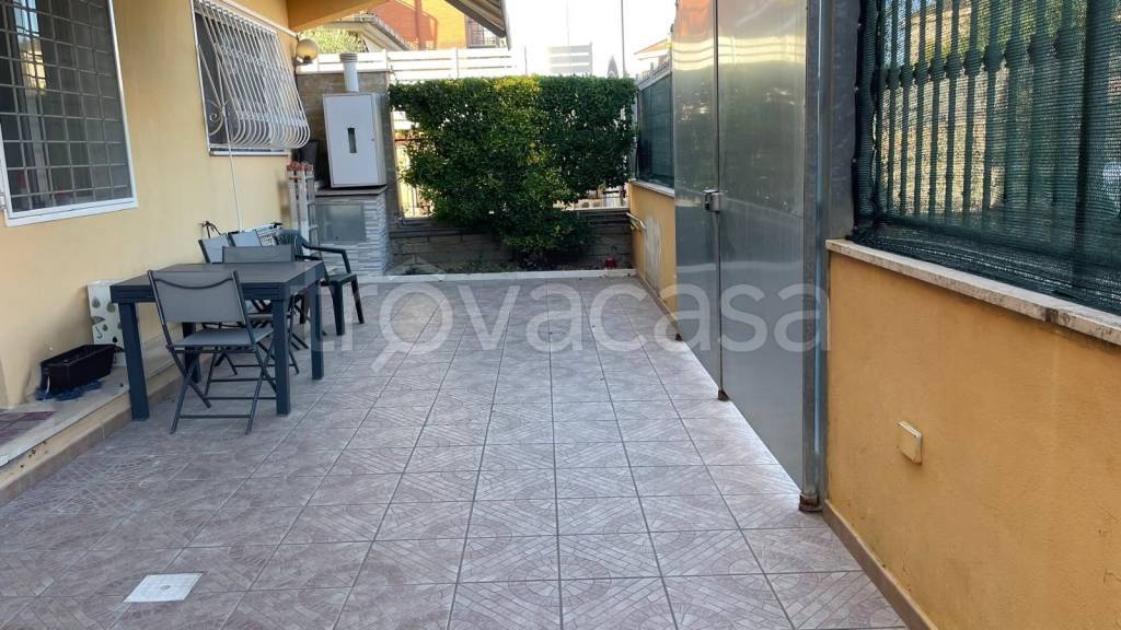 appartamento in vendita a Roma in zona Casalotti