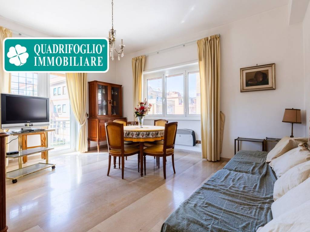 appartamento in vendita a Roma in zona Ostia