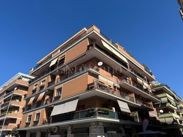 appartamento in vendita a Roma in zona Ostia