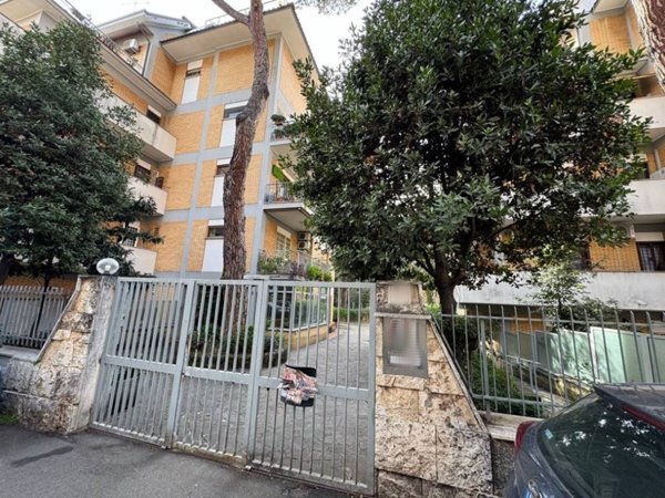 appartamento in vendita a Roma in zona Portuense