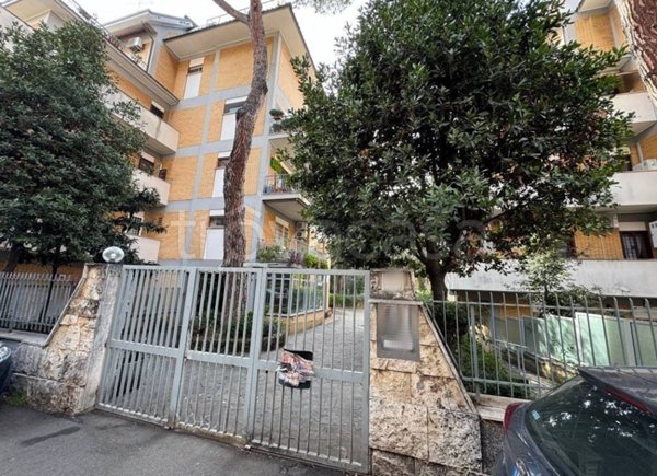appartamento in vendita a Roma in zona Portuense