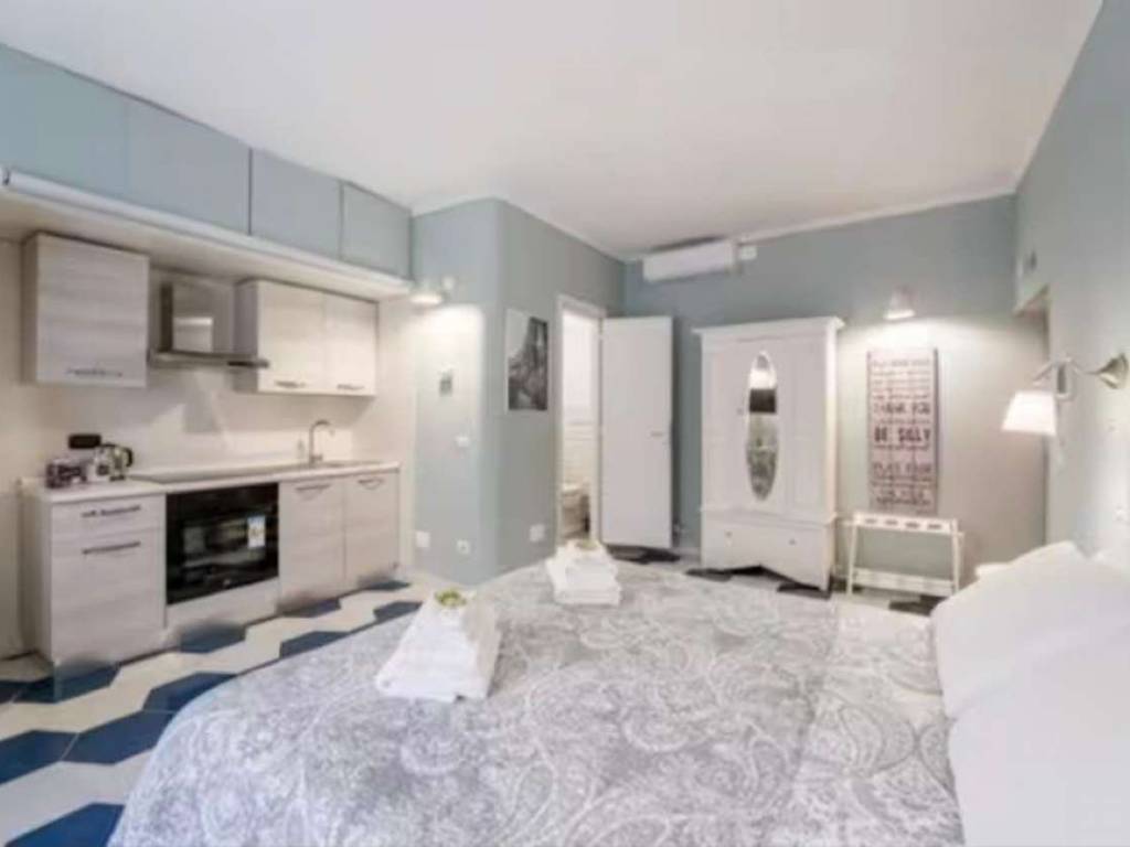 negozio in vendita a Roma in zona Centro Storico