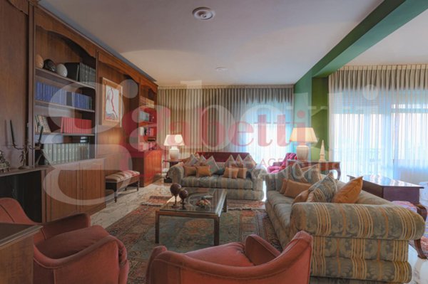 appartamento in vendita a Roma in zona Tor di Quinto