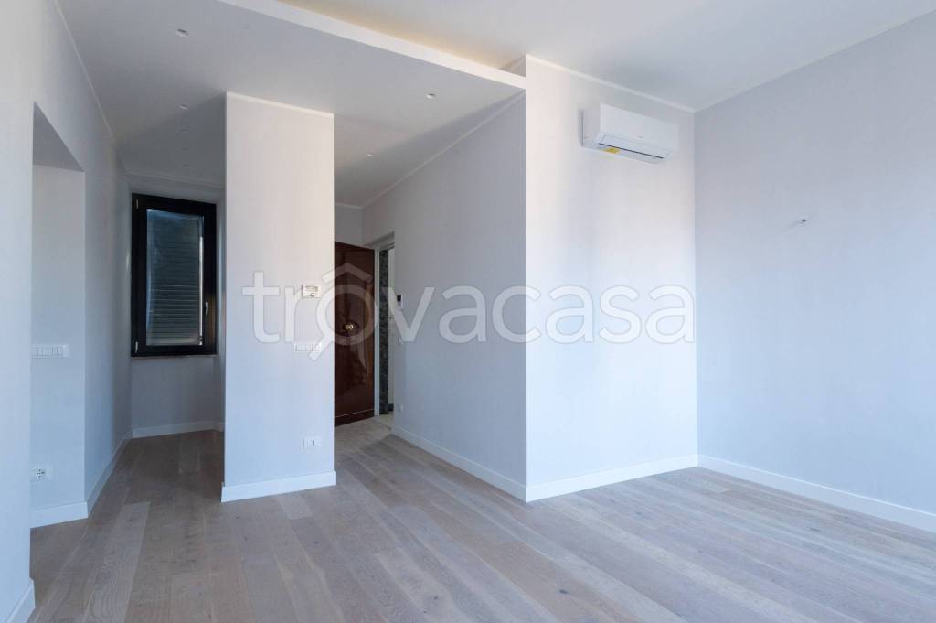 appartamento in vendita a Roma in zona Gianicolense