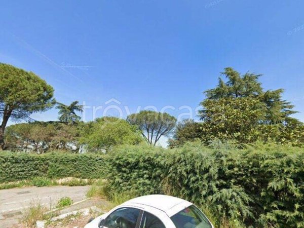 appartamento in vendita a Roma in zona Torre Angela