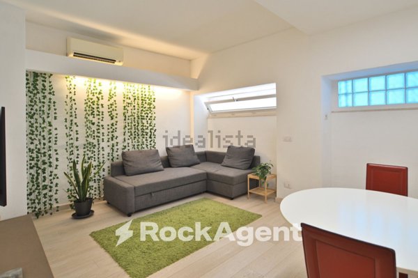 appartamento in vendita a Roma in zona Castel Fusano