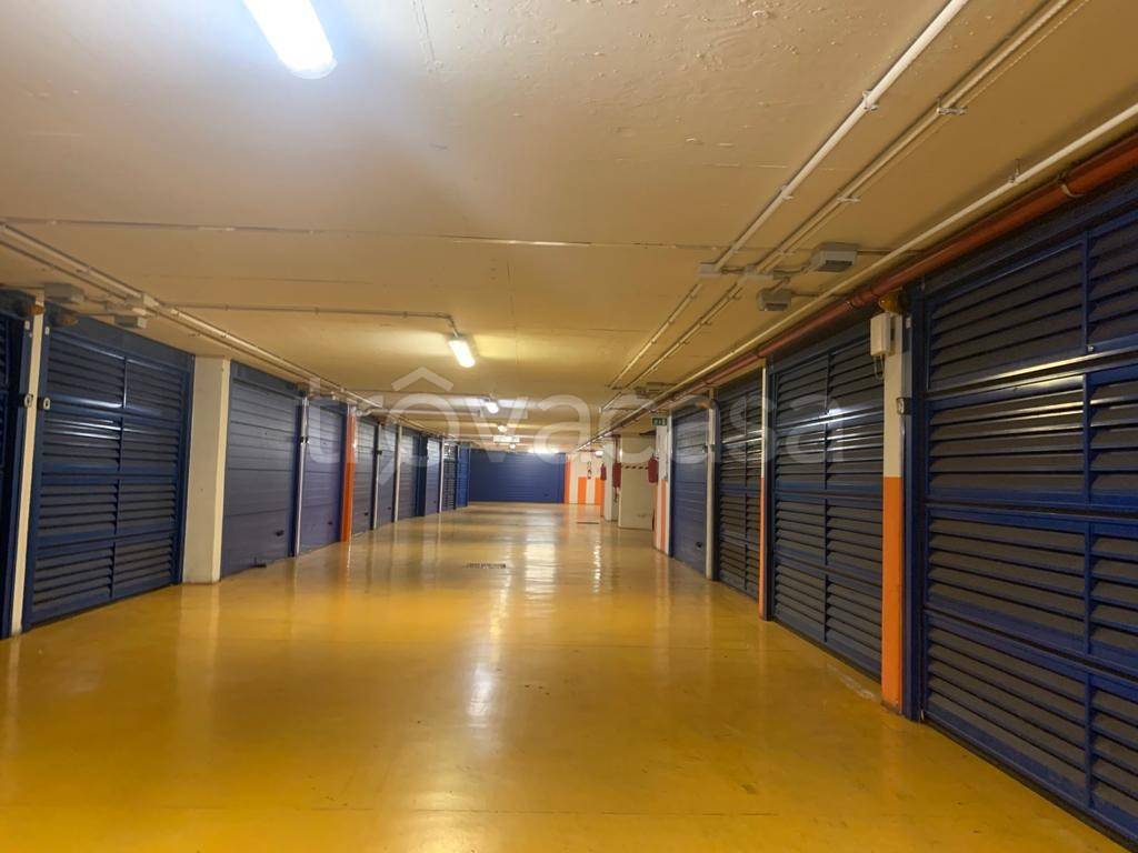 ufficio in vendita a Roma in zona Nomentano