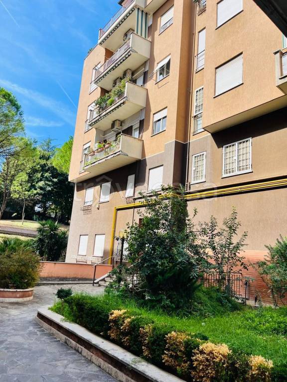 appartamento in vendita a Roma in zona Portuense