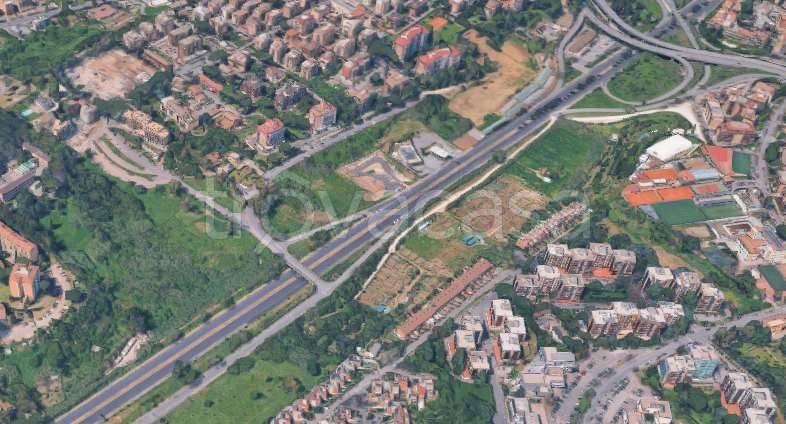 appartamento in vendita a Roma in zona Colle del Sole