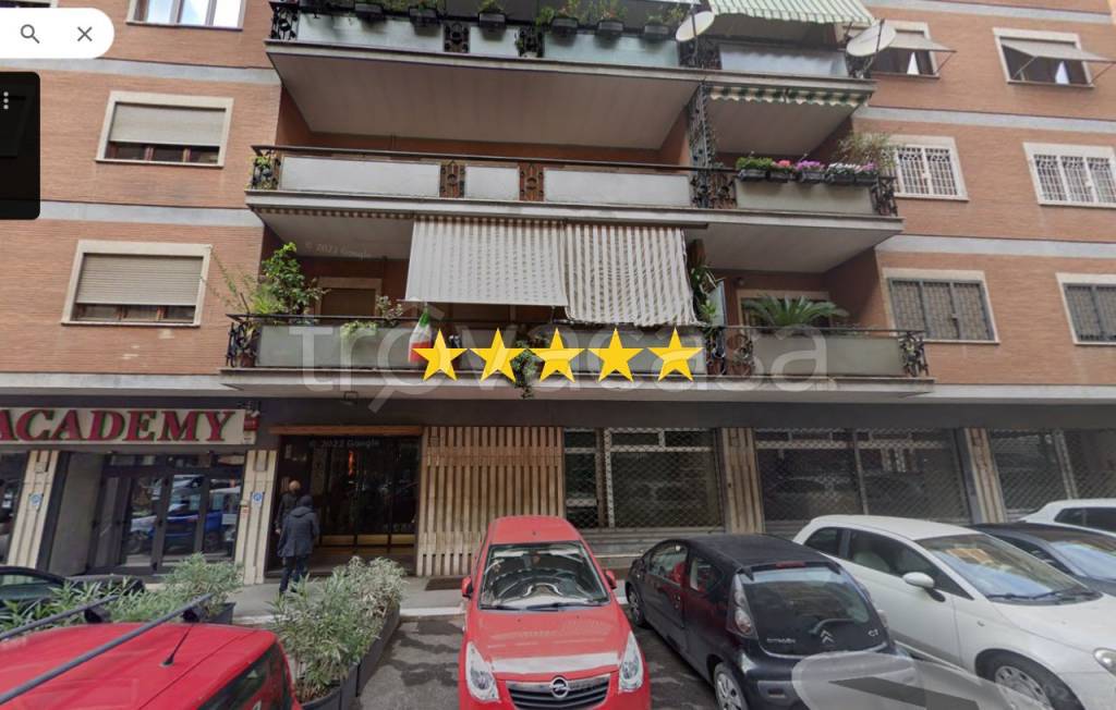 appartamento in vendita a Roma in zona Tuscolano