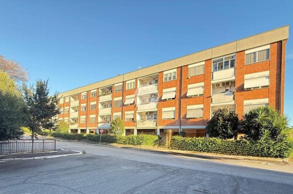 appartamento in vendita a Roma in zona Spinaceto