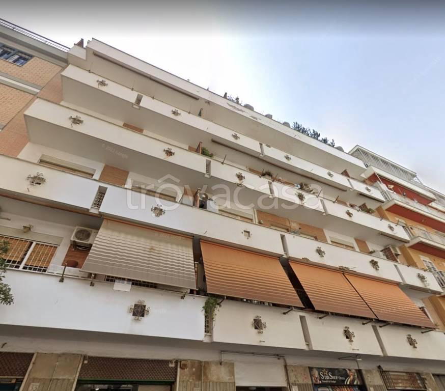 appartamento in vendita a Roma in zona Ostia