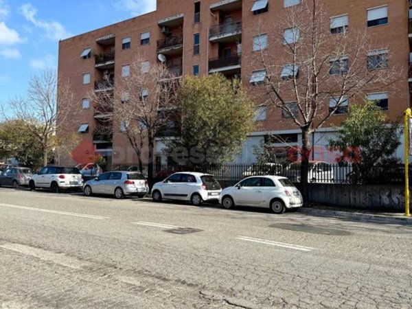 appartamento in vendita a Roma in zona Acilia