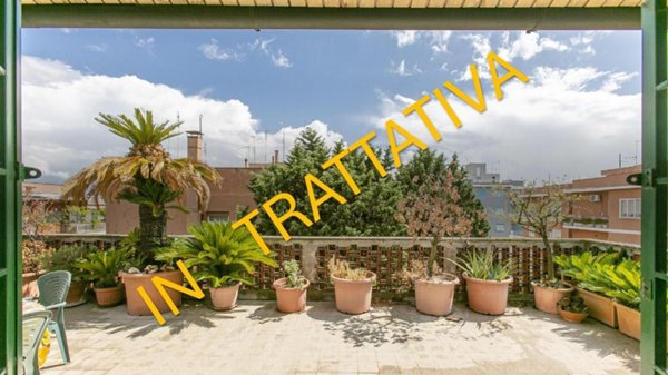 appartamento in vendita a Roma in zona Ardeatino