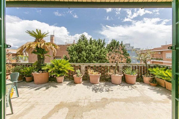 appartamento in vendita a Roma in zona Ardeatino