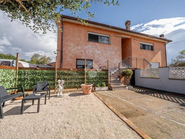 appartamento in vendita a Roma in zona Massimina/Casal Lumbroso