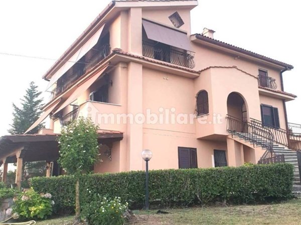 appartamento in vendita a Roma in zona Casalotti
