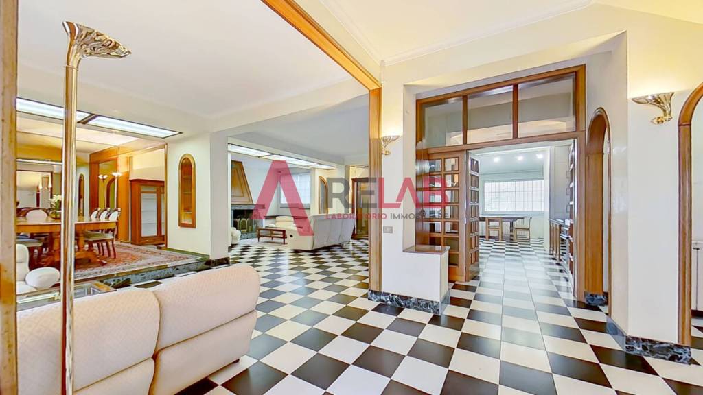 casa indipendente in vendita a Roma in zona Romanina