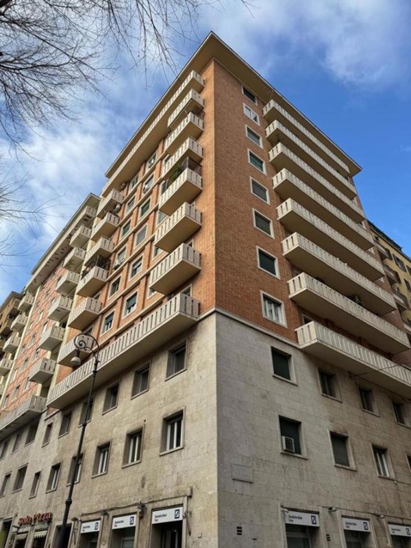 appartamento in vendita a Roma in zona Nomentano