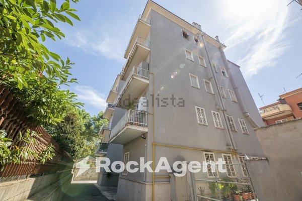 appartamento in vendita a Roma in zona Alessandrino
