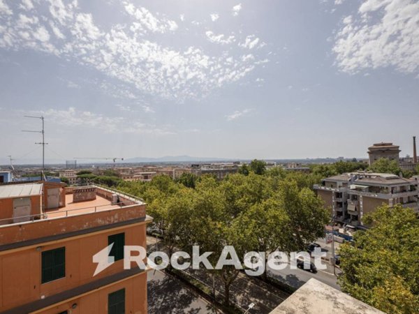 appartamento in vendita a Roma in zona Gianicolense
