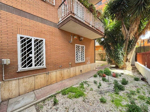 appartamento in vendita a Roma in zona Tor Vergata/Torrenova
