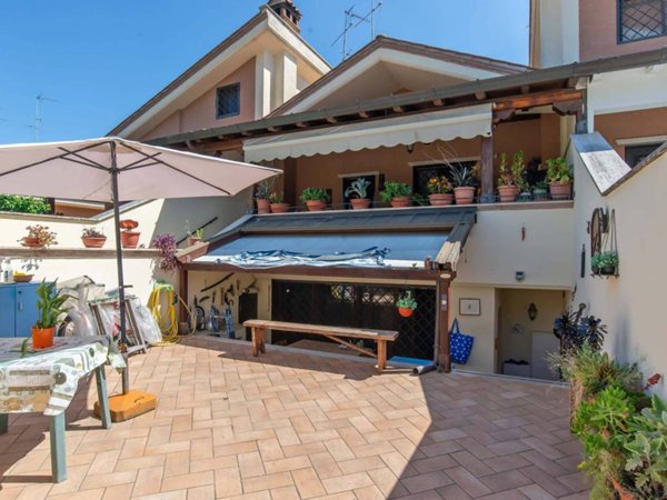 appartamento in vendita a Roma in zona Acilia