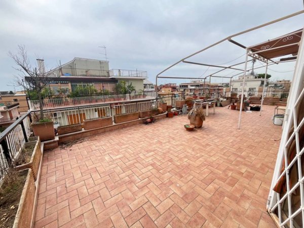 appartamento in vendita a Roma in zona Torrevecchia