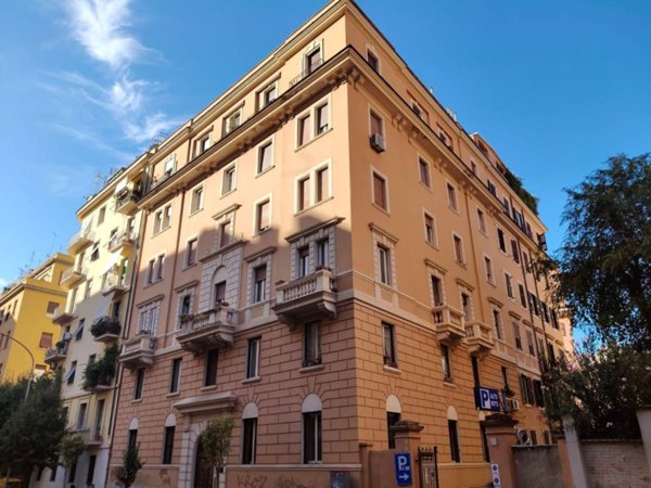 appartamento in vendita a Roma in zona Nomentano