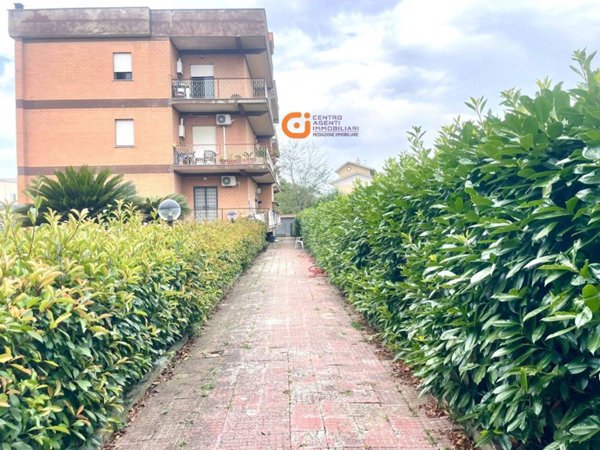 appartamento in vendita a Roma in zona Tor Vergata/Torrenova