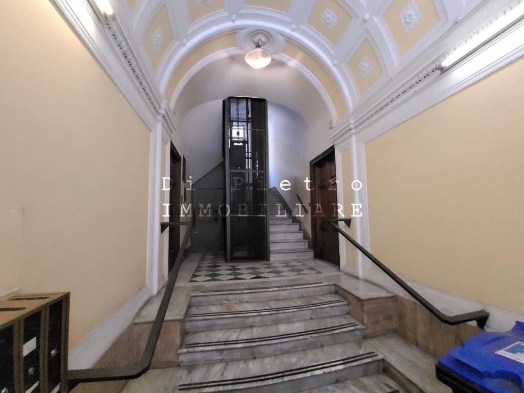 appartamento in vendita a Roma in zona Castro Pretorio
