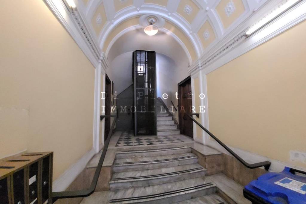 appartamento in vendita a Roma in zona Castro Pretorio
