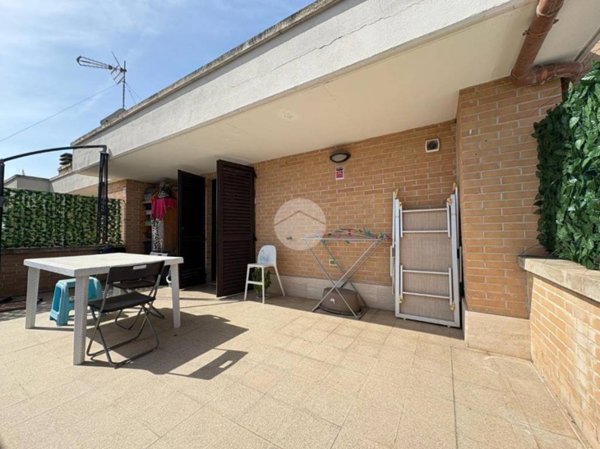 appartamento in vendita a Roma in zona Fonte Laurentina