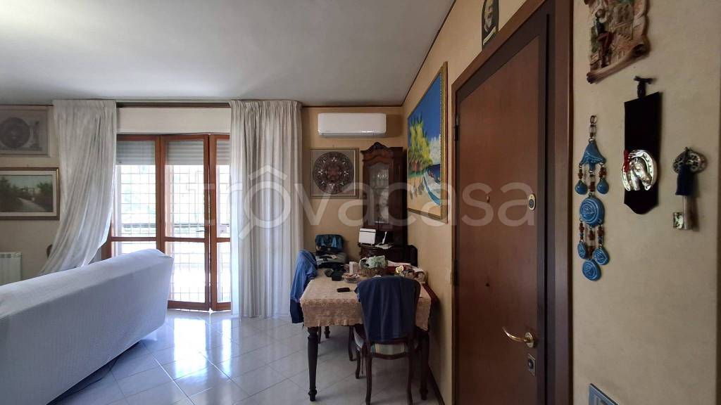 appartamento in vendita a Roma in zona San Basilio