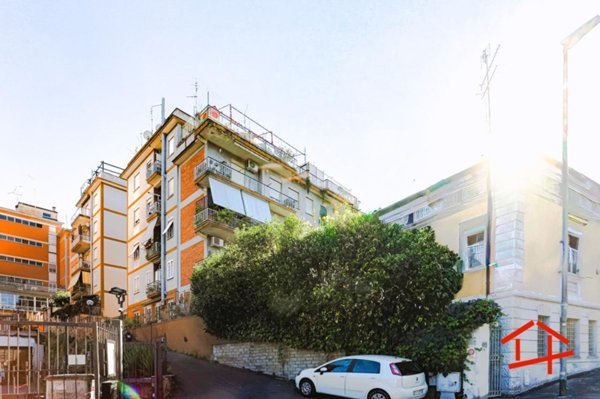 appartamento in vendita a Roma in zona Portuense