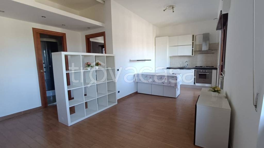 appartamento in vendita a Roma in zona Acilia