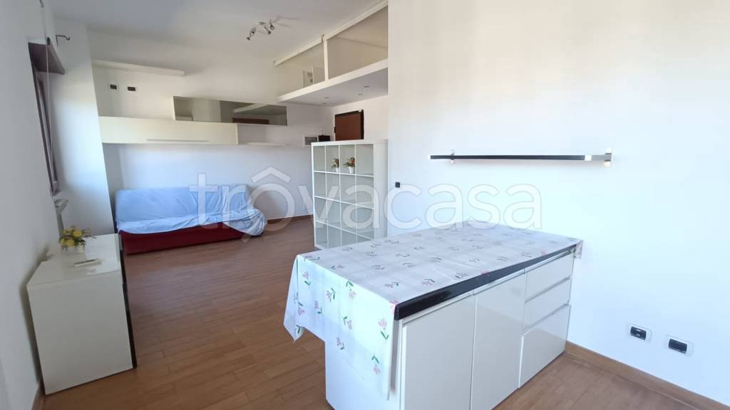 appartamento in vendita a Roma in zona Acilia