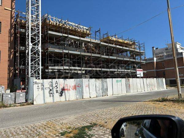 appartamento in vendita a Roma in zona Casal Monastero