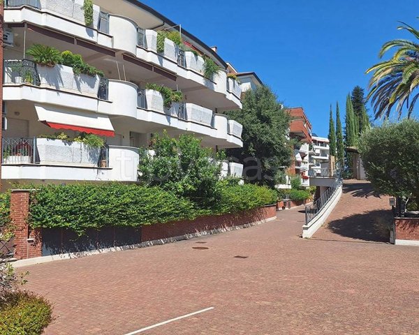 appartamento in vendita a Roma in zona Casalotti