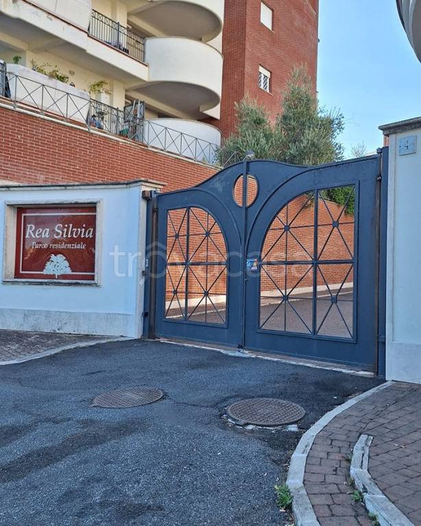 appartamento in vendita a Roma in zona Casalotti